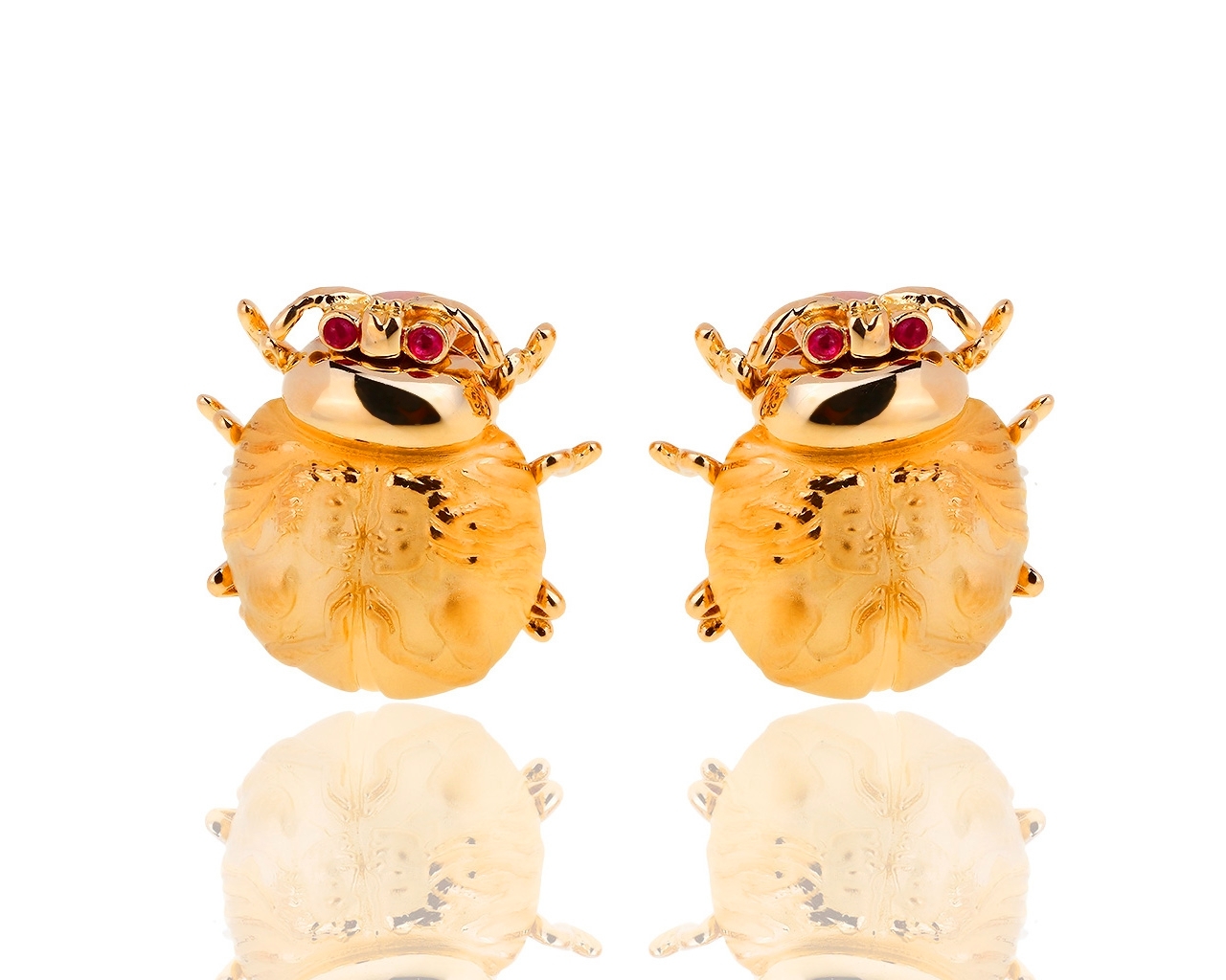 Золотые серьги с рубинами Carrera y Carrera Scarab Beetle 271018/8