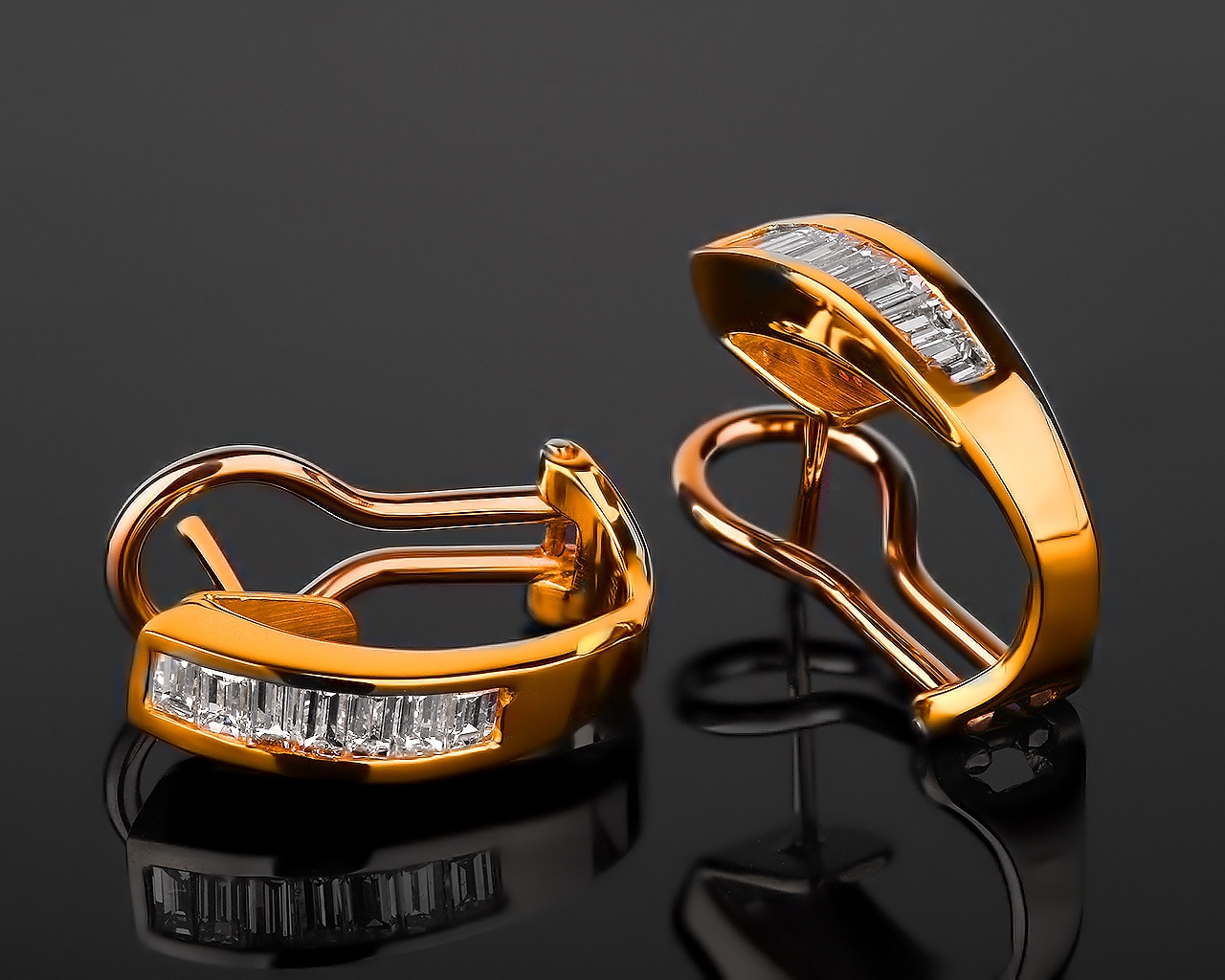 Элегантные золотые серьги с бриллиантами 0.75ct