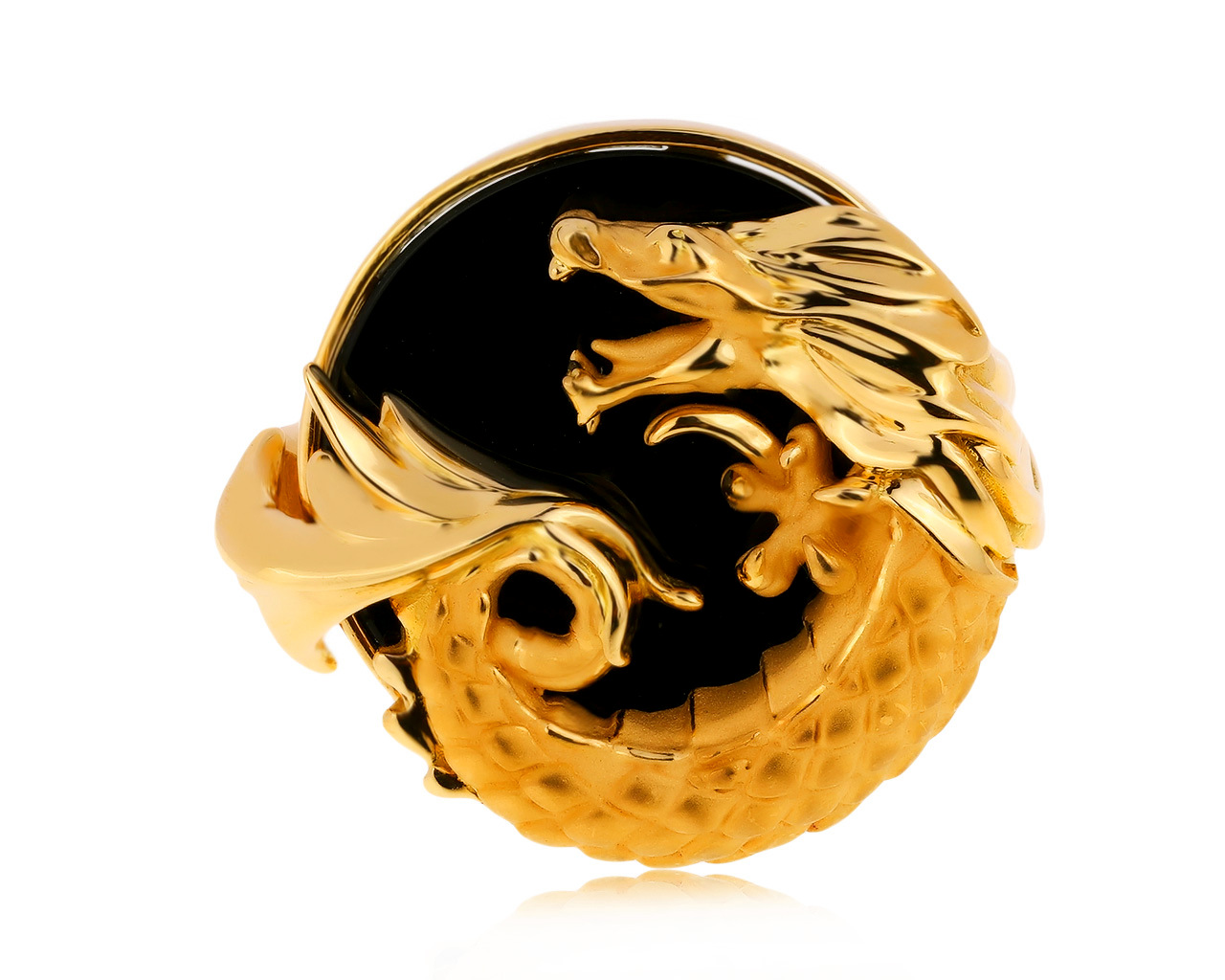Оригинальное золотое кольцо с ониксом Carrera y Carrera Circulos de Fuego