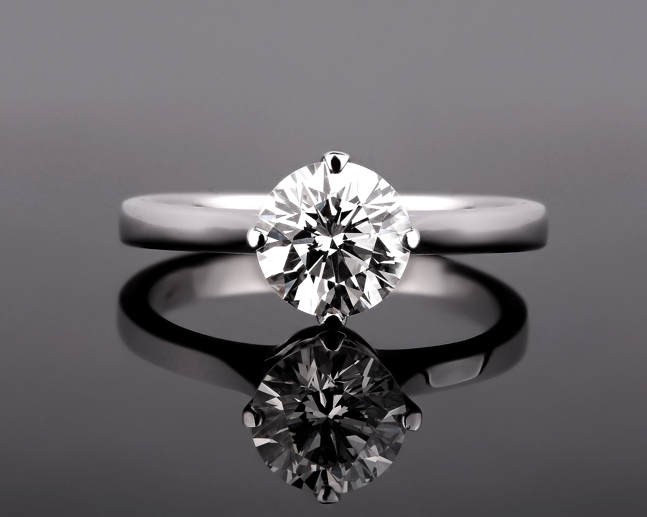 Помолвочное золотое кольцо с бриллиантом 1.09ct 101117/1