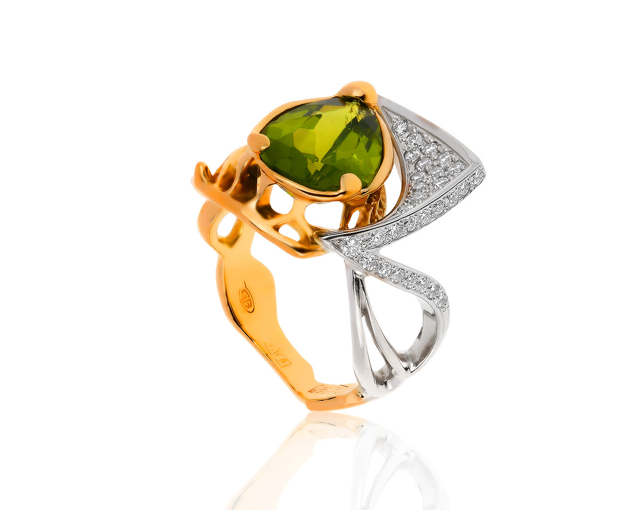 Красивое золотое кольцо с хризолитом 3.64ct