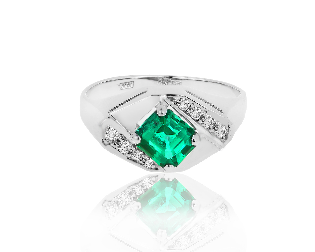 Солидное золотое кольцо с изумрудом и бриллиантами 0.10ct 310719/11