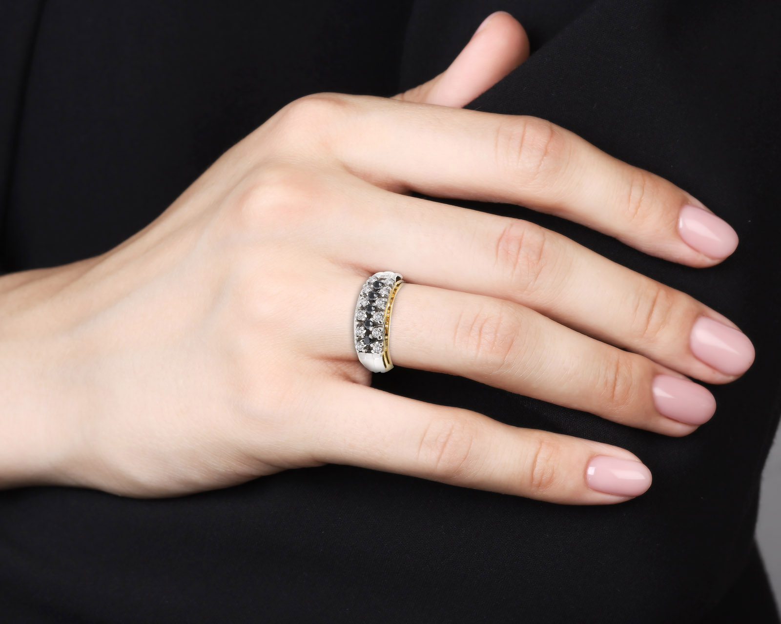 Прелестное золотое кольцо с бриллиантами 0.76ct