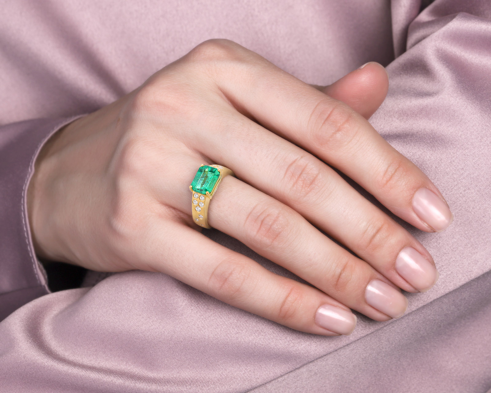 Золотое кольцо с изумрудом Замбия 2.15ct Evgeny Matveev