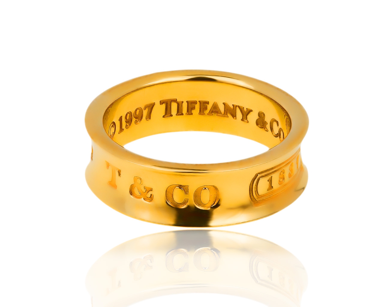 Притягательное золотое кольцо Tiffany&Co 1937 200419/10 Притягательное золотое кольцо Tiffany&Co 1937 200419/10
