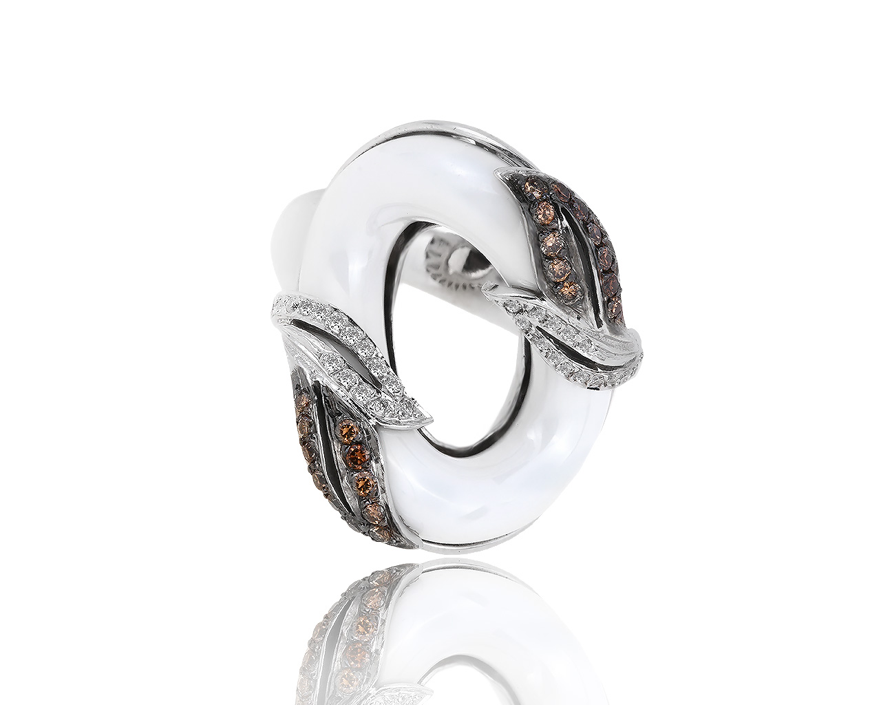 Итальянское золотое кольцо с эмалью и бриллиантами 0.30ct