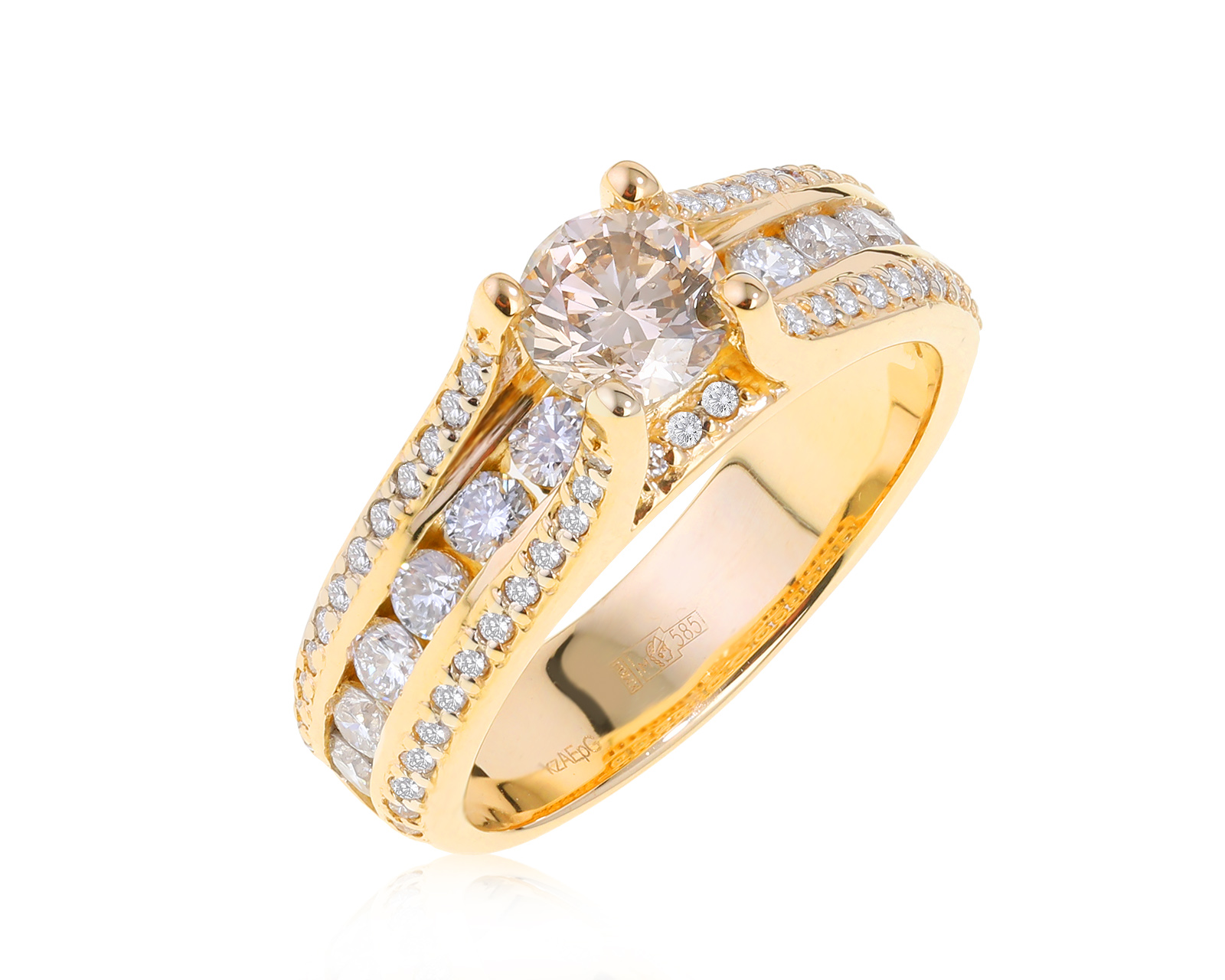 Прекрасное золотое кольцо с бриллиантами 1.69ct