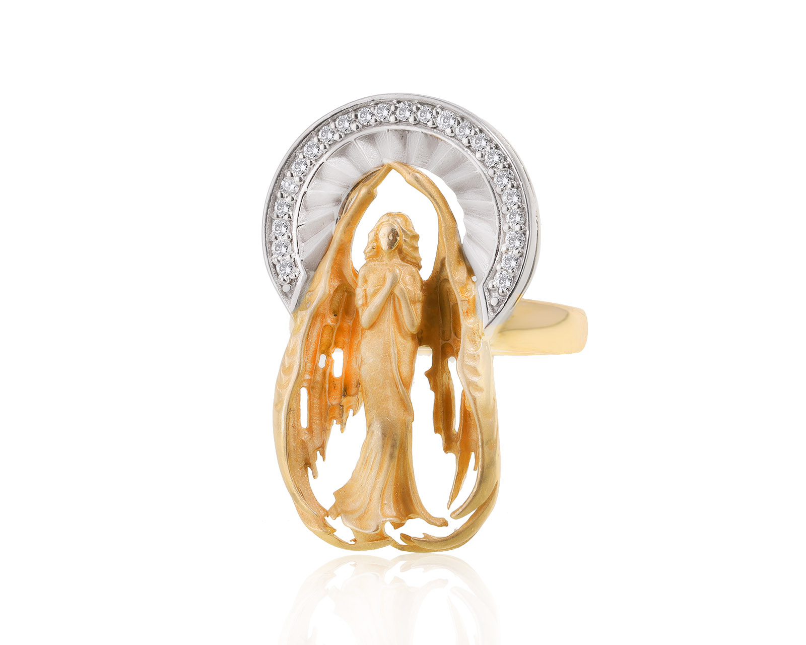 Безупречное золотое кольцо с бриллиантами 0.18ct