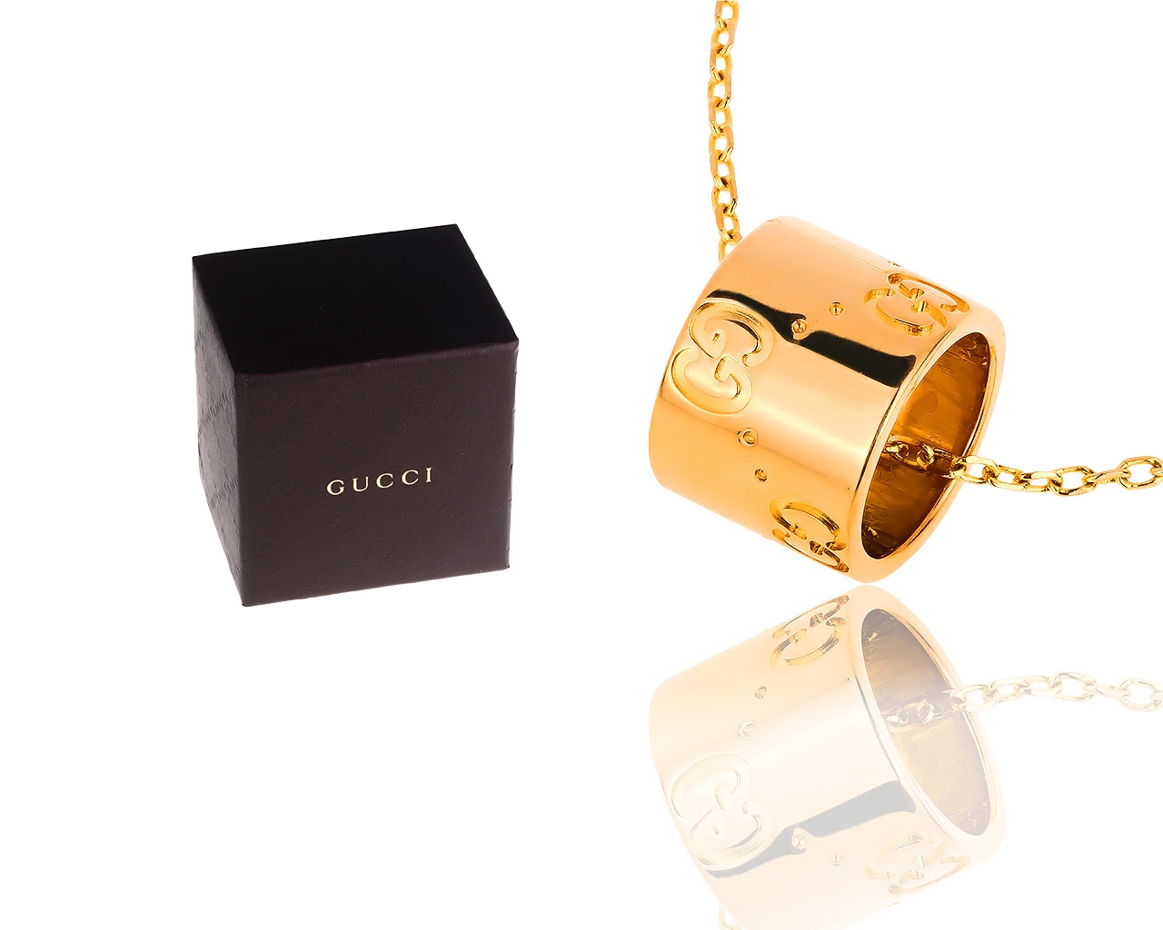 Стильная золотая подвеска Gucci Icon