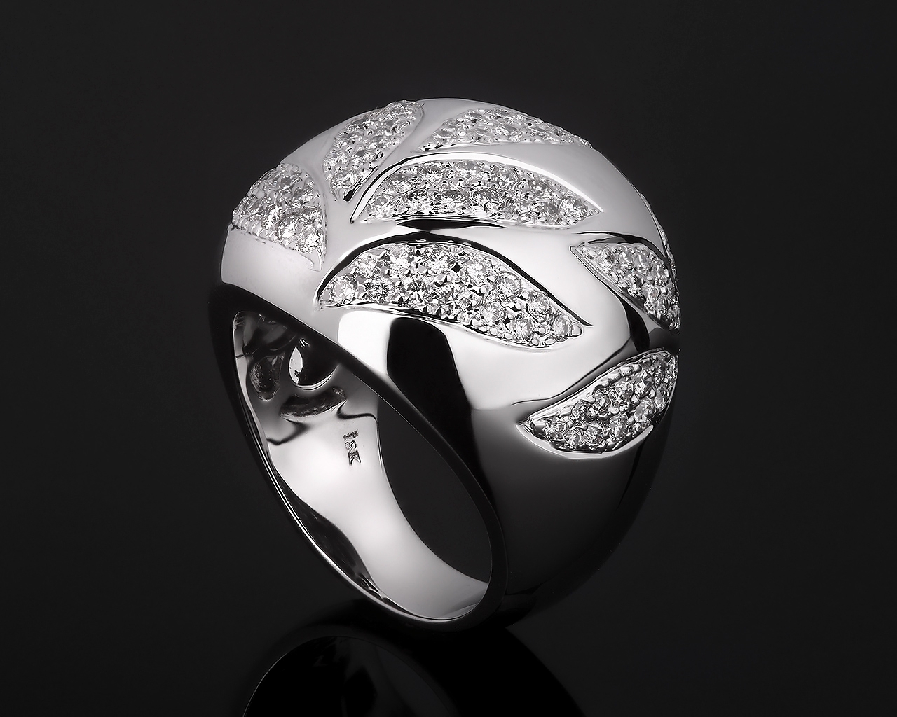 Прекрасное золотое кольцо с бриллиантами 1.70ct