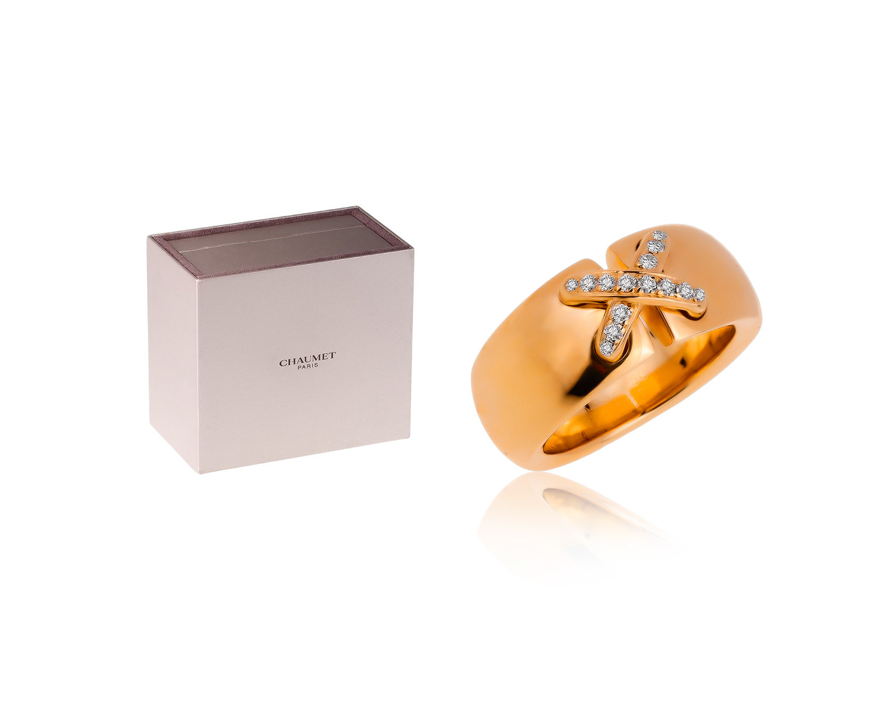 Оригинальное золотое кольцо с бриллиантами 0.16ct Chaumet