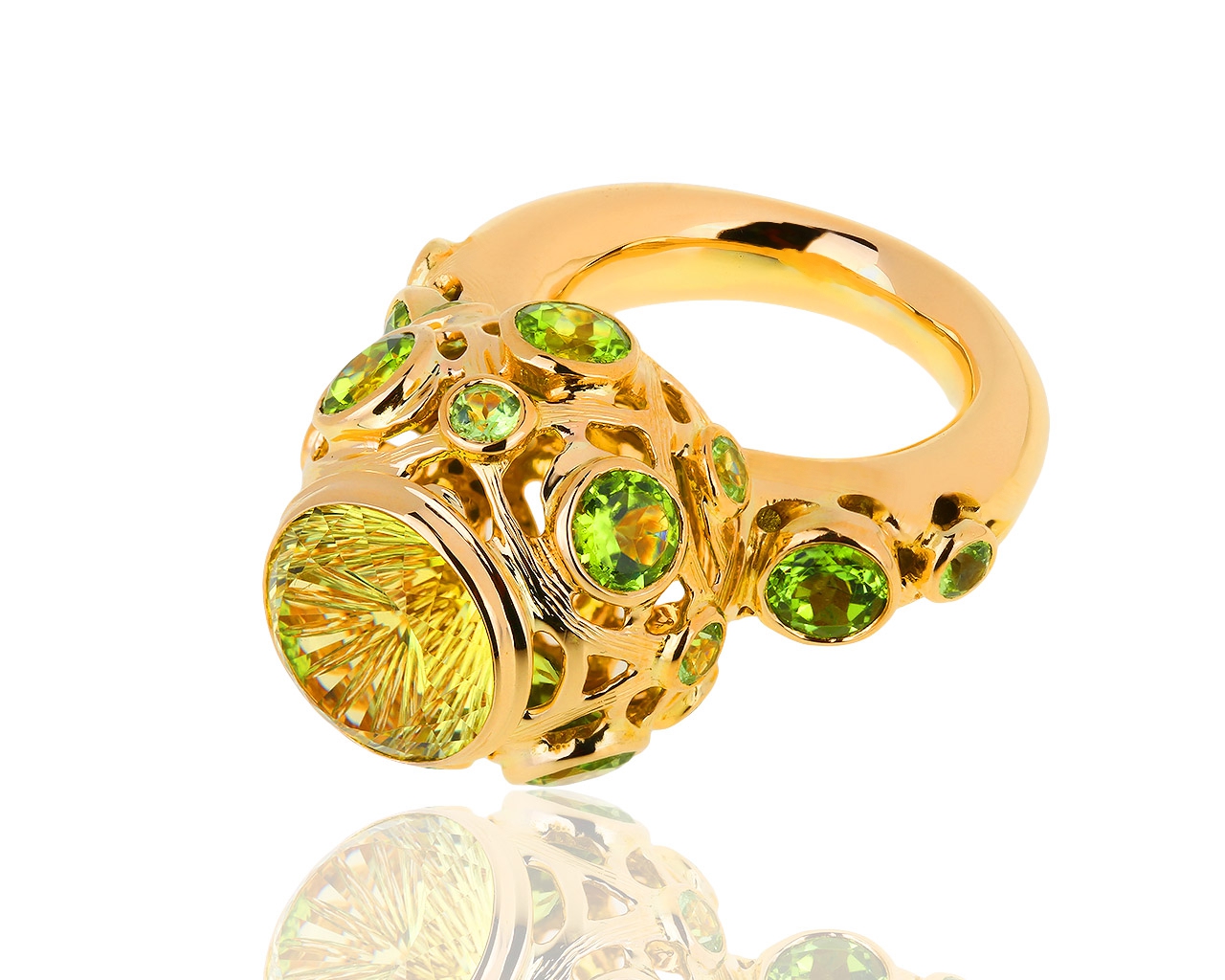 Яркое золотое кольцо с цитрином и хризолитами 050119/2