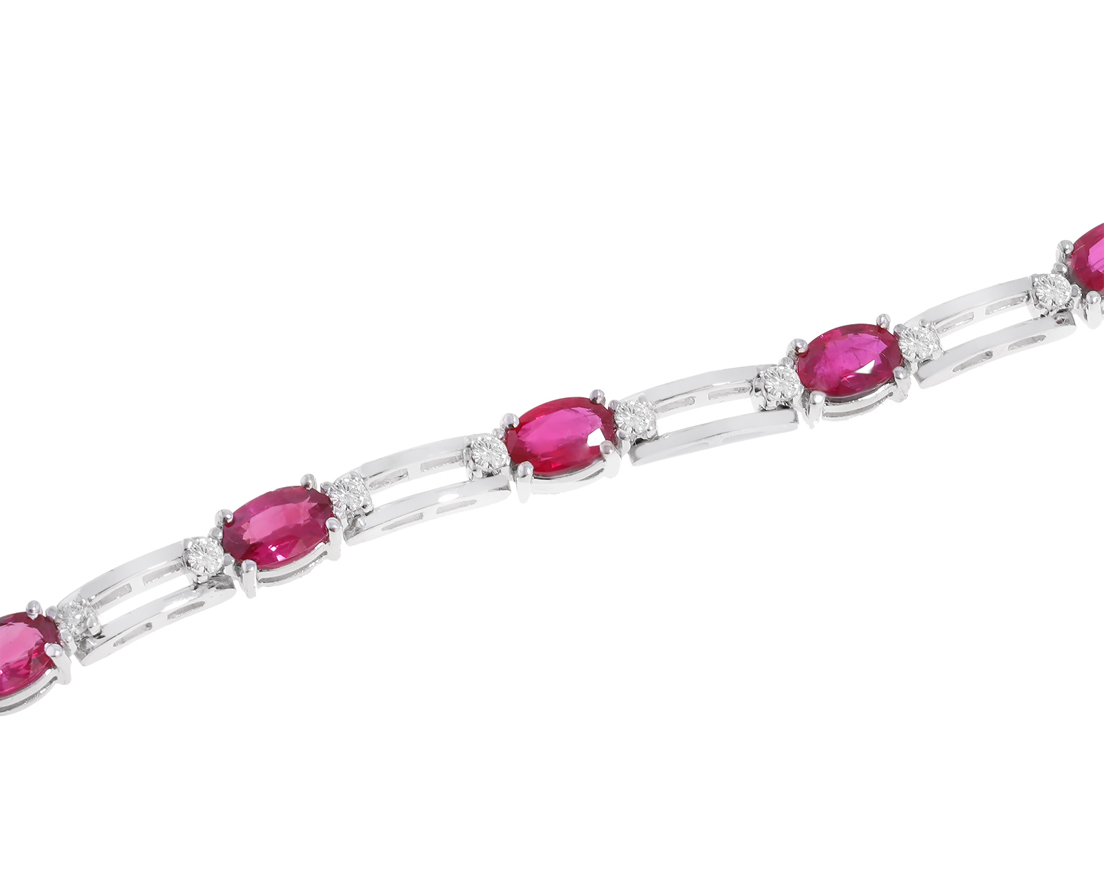 Золотой браслет с рубинами 6.71ct и бриллиантами 0.60ct