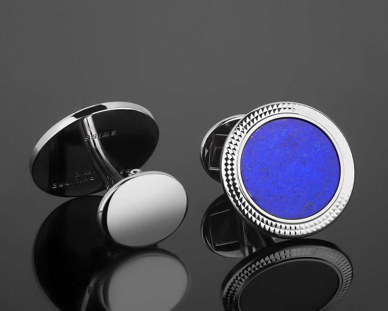 Солидные золотые запонки Patek Philippe Calatrava