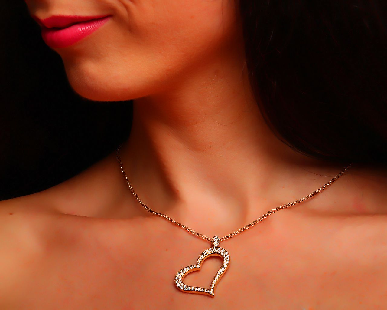 Золотой кулон c бриллиантами 0.77ct Piaget Heart