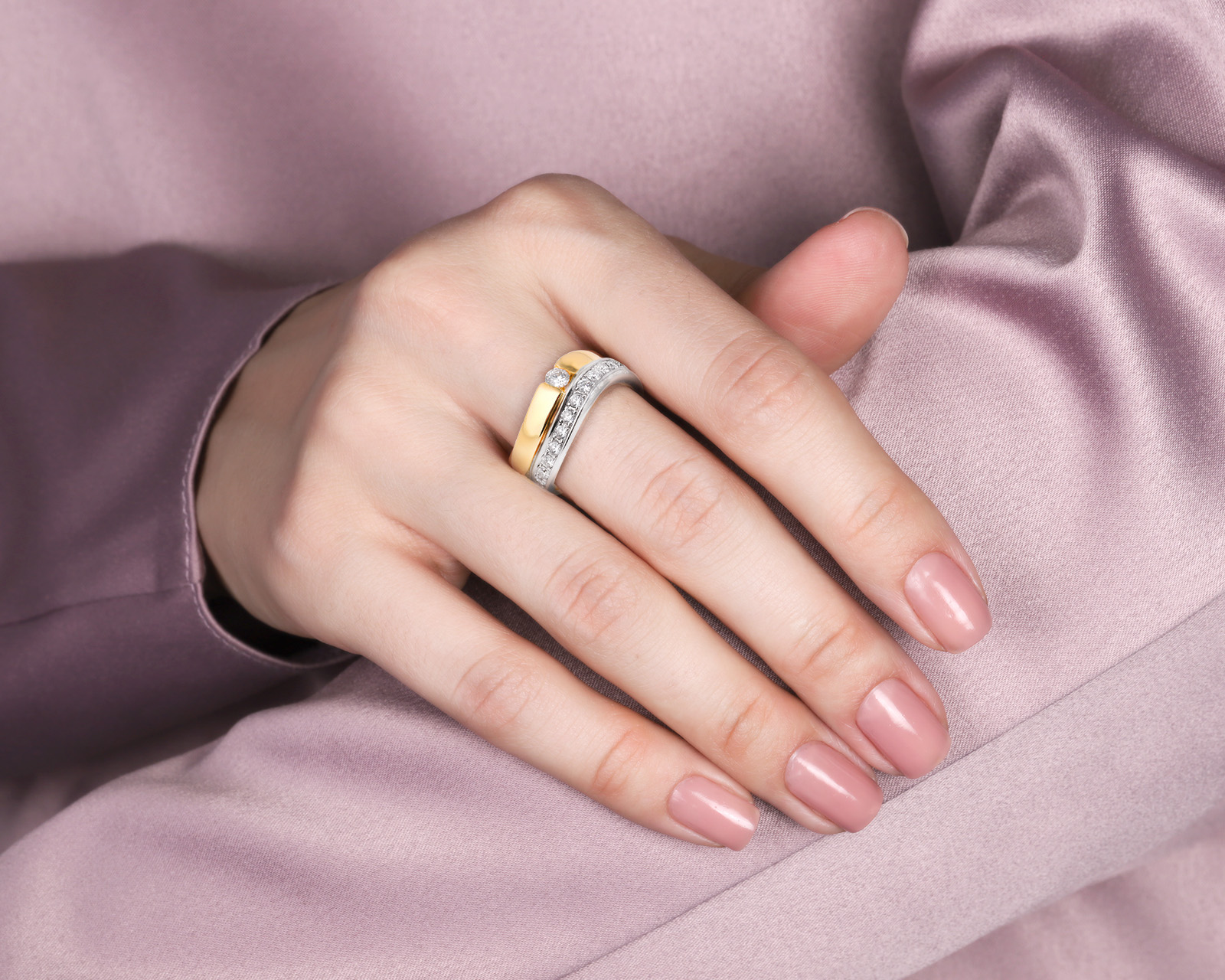 Золотое кольцо с бриллиантами 0.75ct