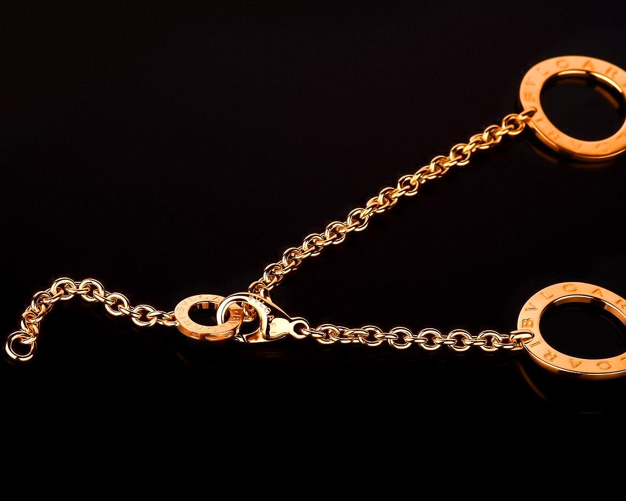 Шикарное золотое колье Bvlgari 010817/1