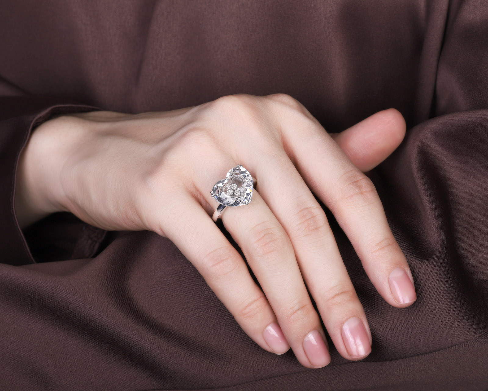 Оригинальное золотое кольцо Chopard So Happy Rock Crystal Heart