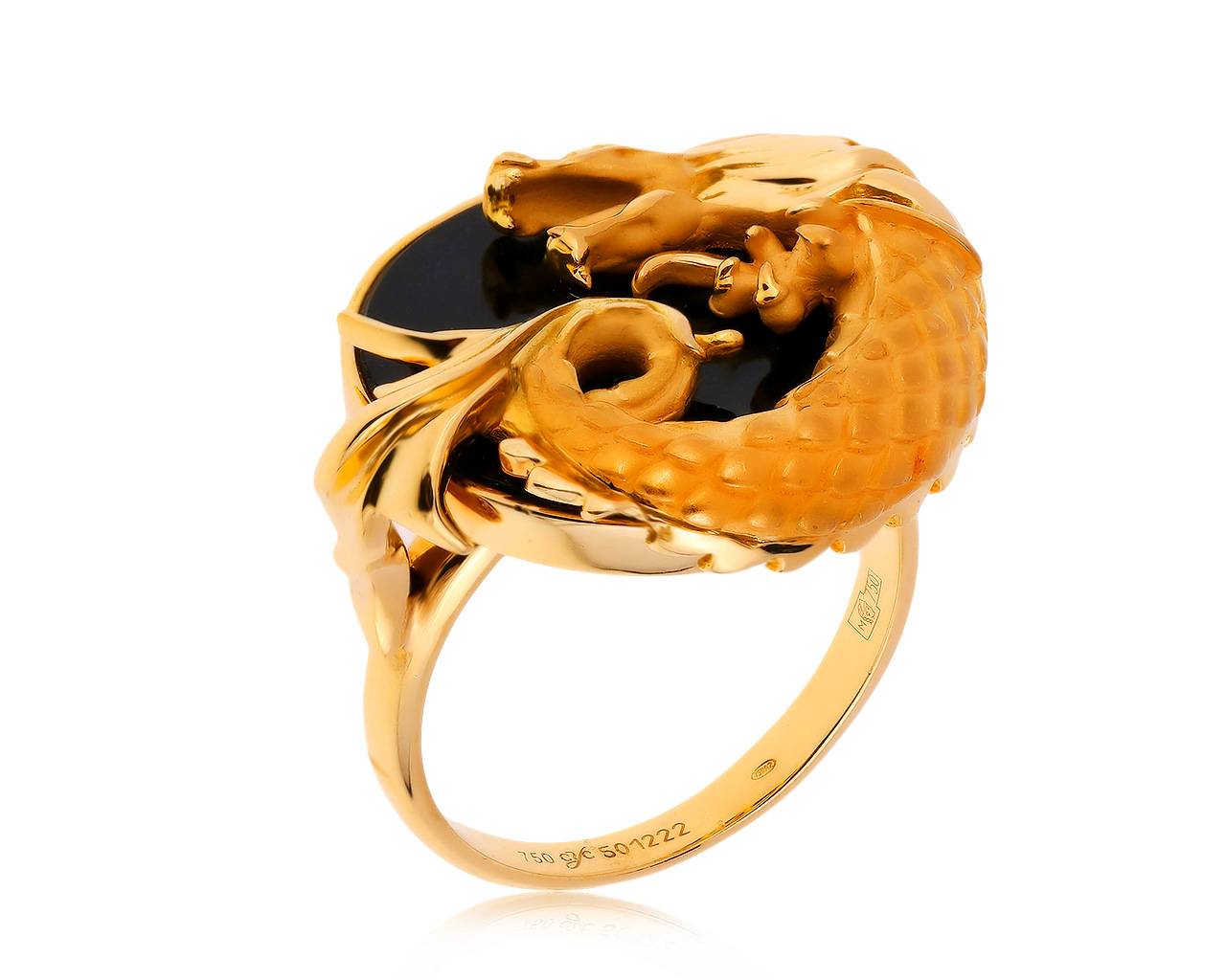 Оригинальное золотое кольцо с ониксом Carrera y Carrera Circulos de Fuego 031020/2