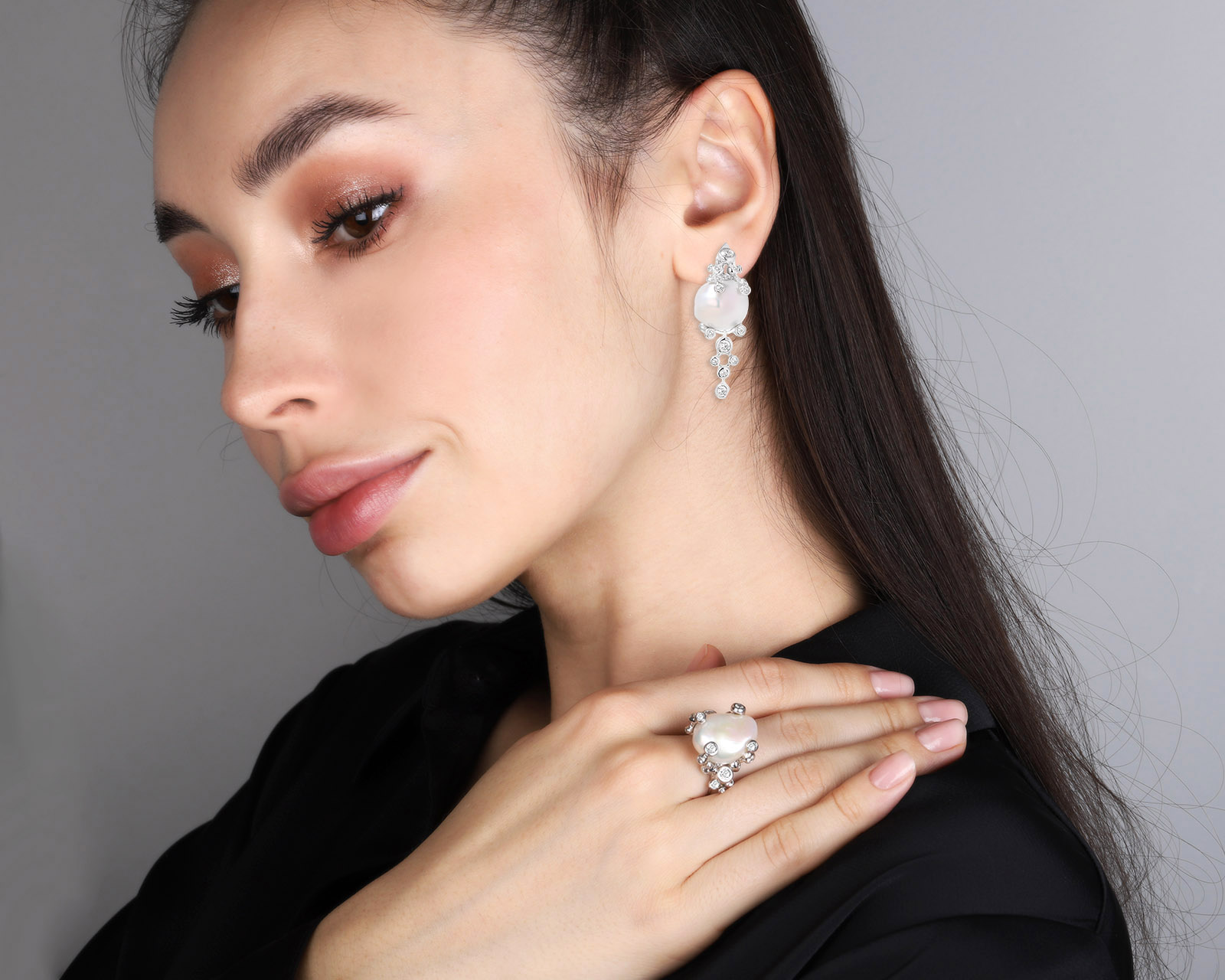 Оригинальные золотые серьги с барочным жемчугом 22.15ct Maxim Demidov