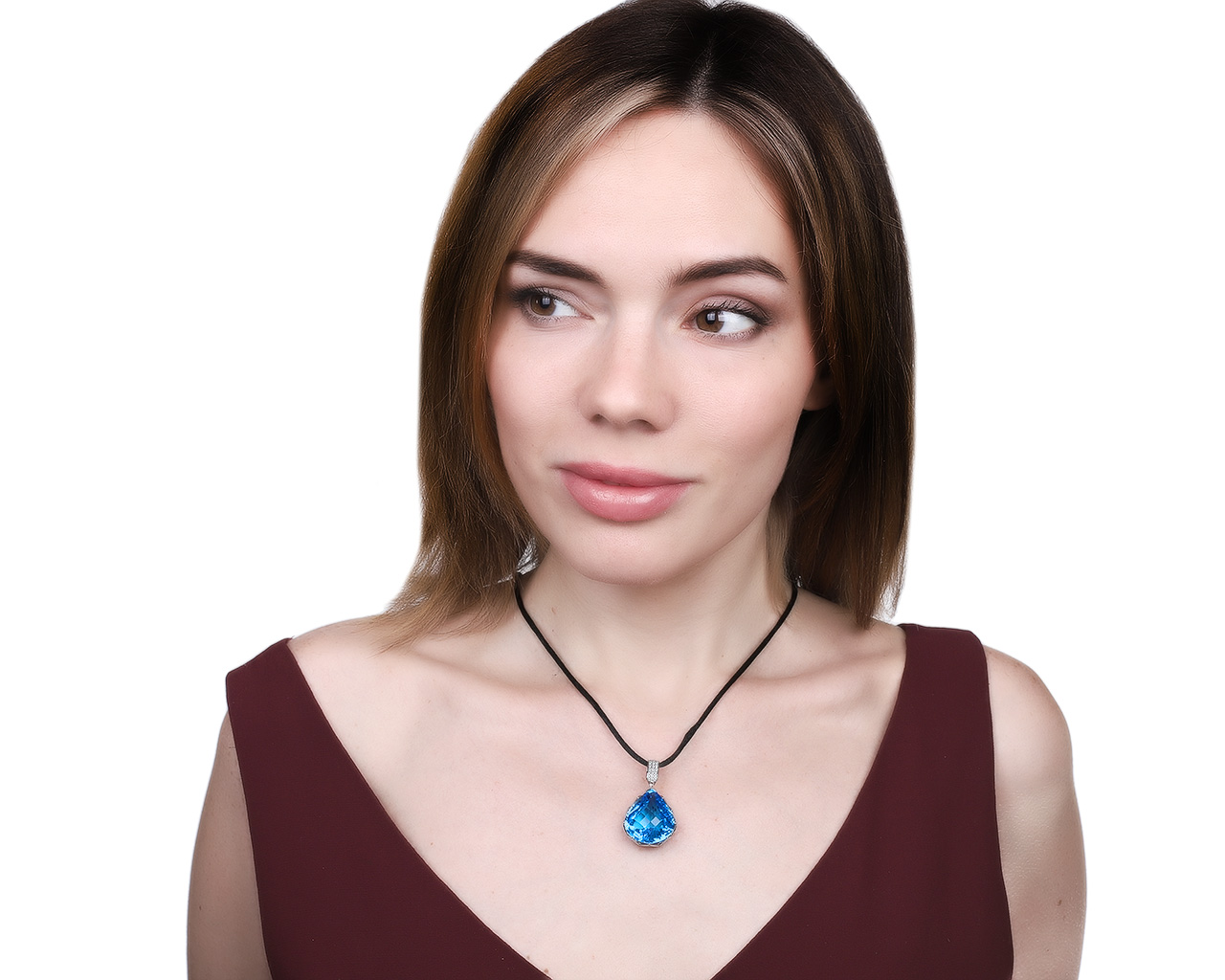 Завораживающий золотой кулон с топазом 37.56ct