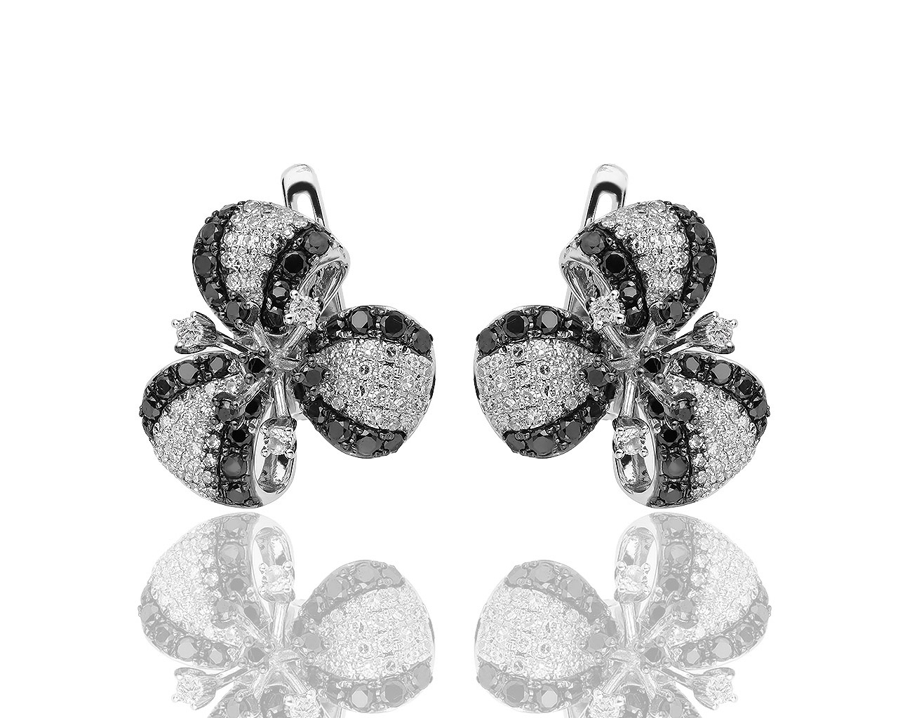 Красивые золотые серьги с бриллиантами 0.85ct 310818/13