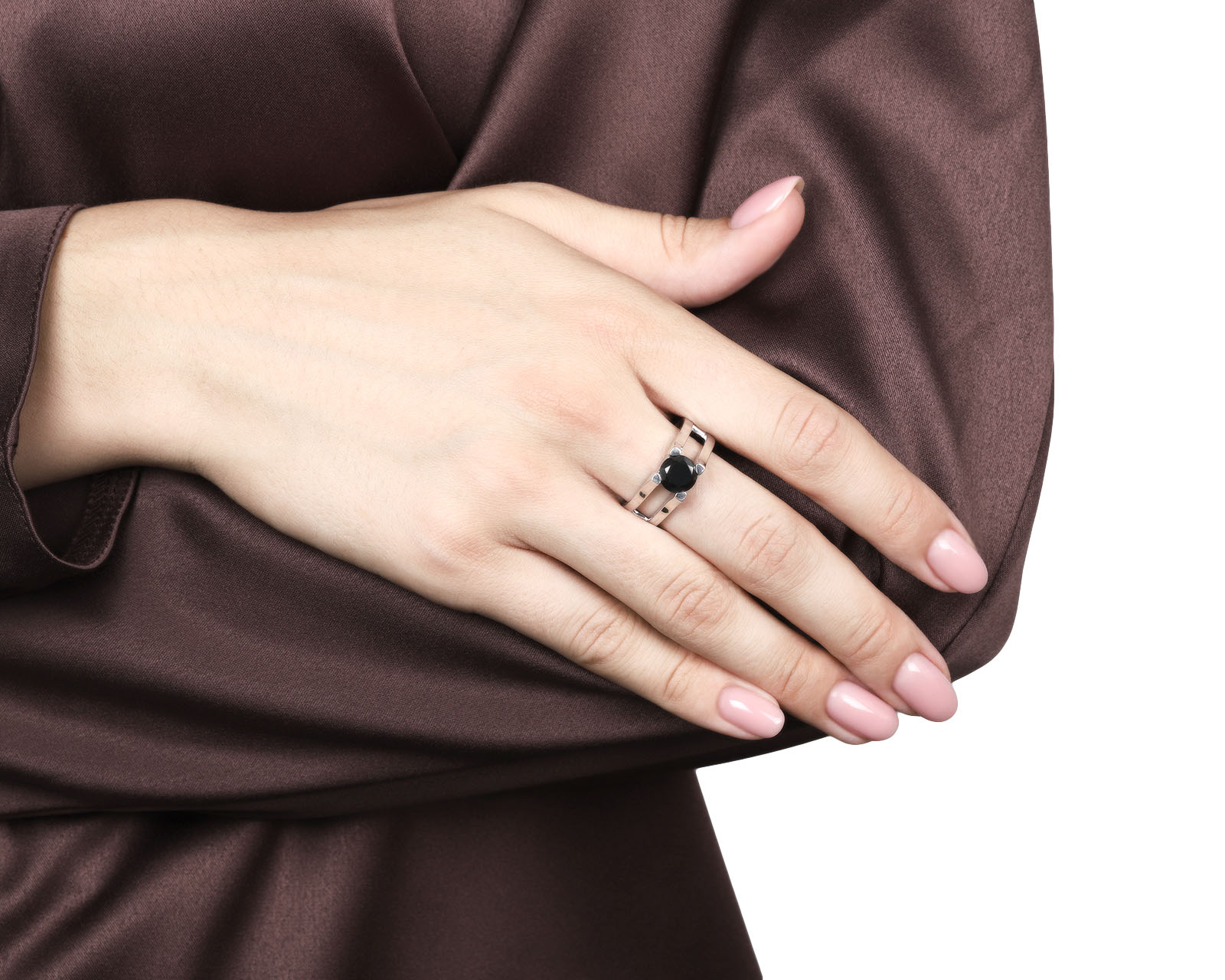 Изысканное золотое кольцо с черным бриллиантом 1.75ct
