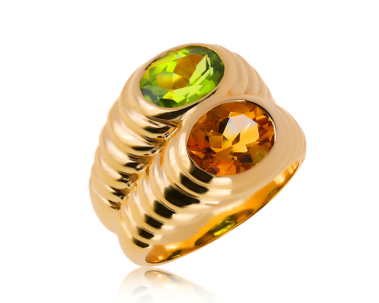 Оригинальное золотое кольцо с хризолитом 1.56ct Bvlgari