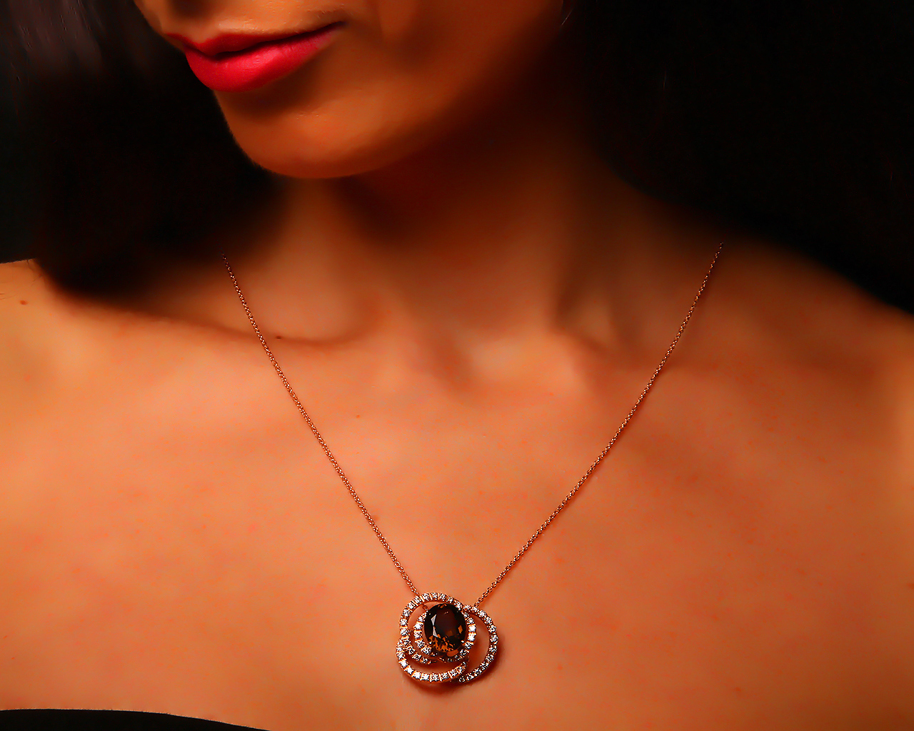 Золотой кулон с дымчатым кварцем Damiani