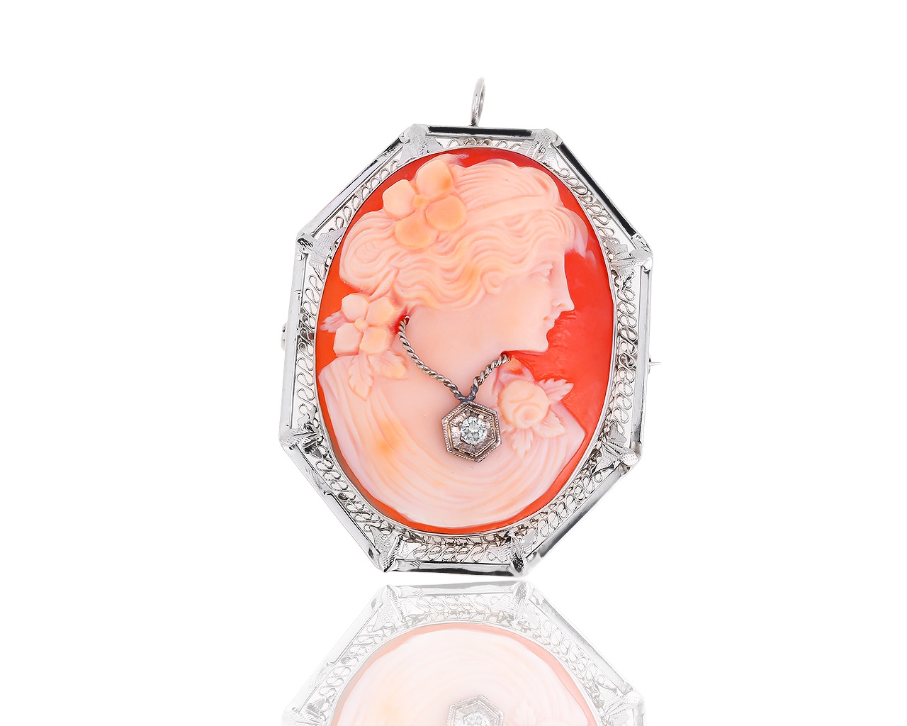 Старинная золотая брошь-подвеска камея с бриллиантом 0.04ct 011018/18