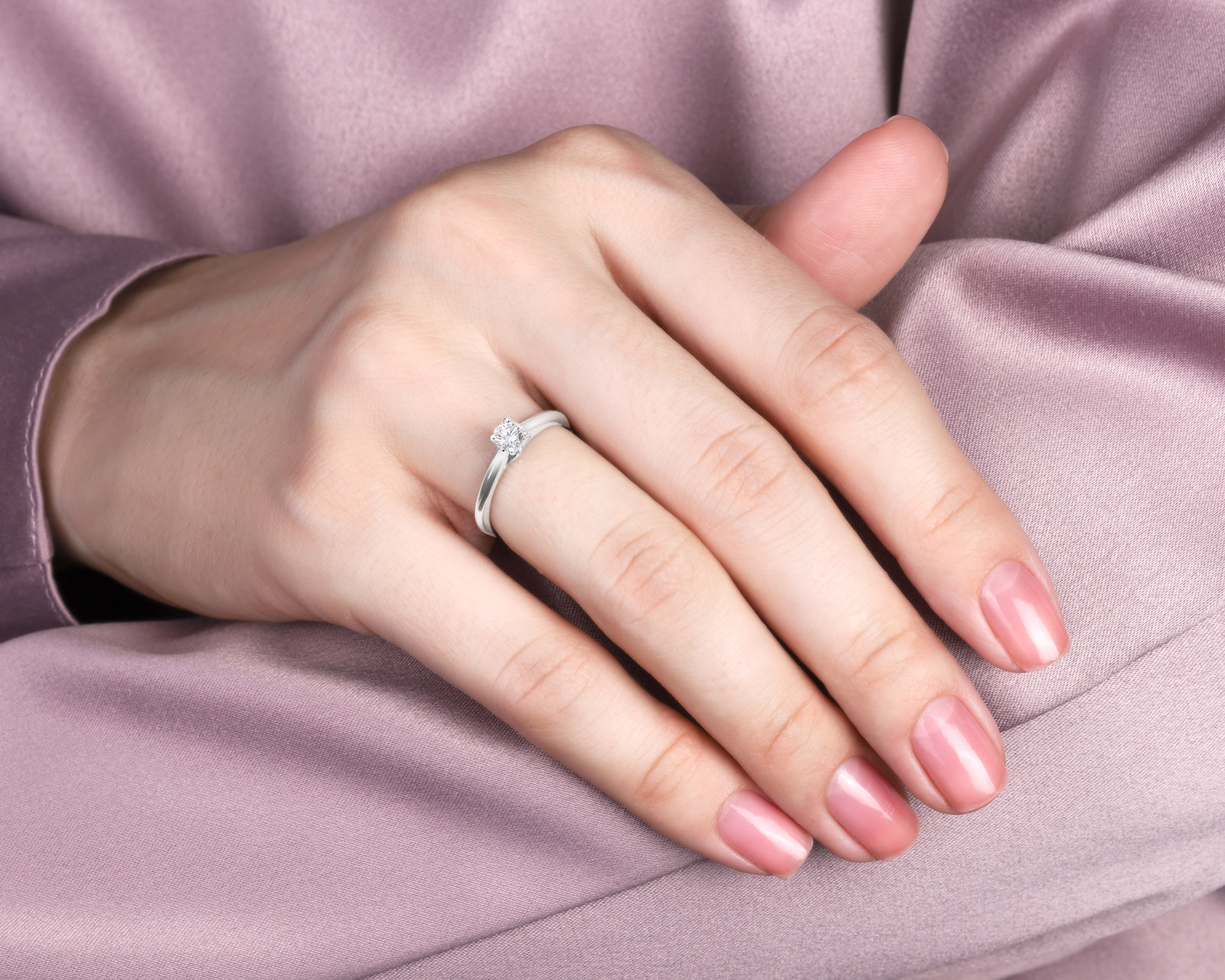 Оригинальное платиновое кольцо с бриллиантом 0.21ct Cartier