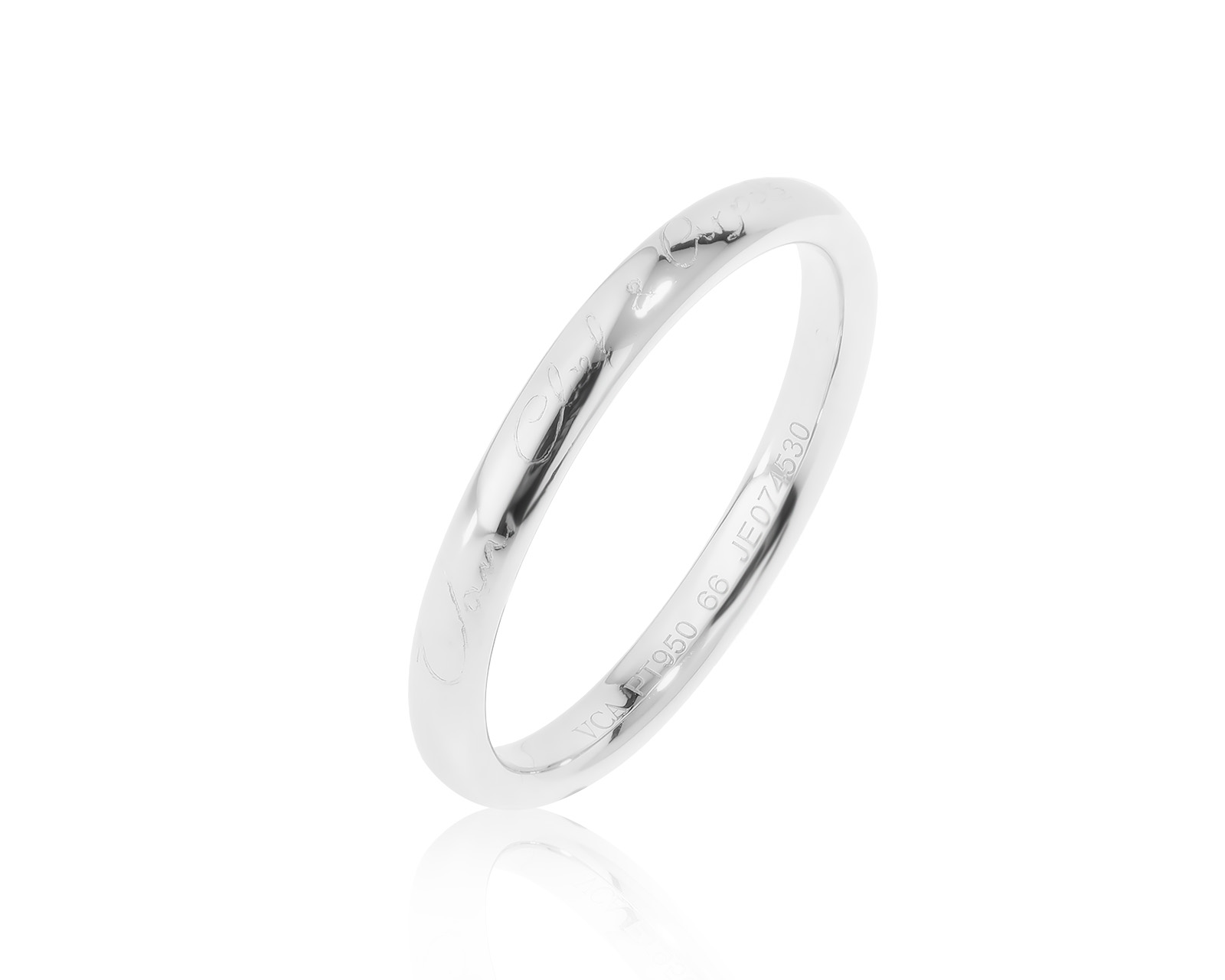Оригинальное платиновое кольцо Van Cleef and Arpels Tendrement Signature 150622/1 Оригинальное платиновое кольцо Van Cleef and Arpels Tendrement Signature 150622/1