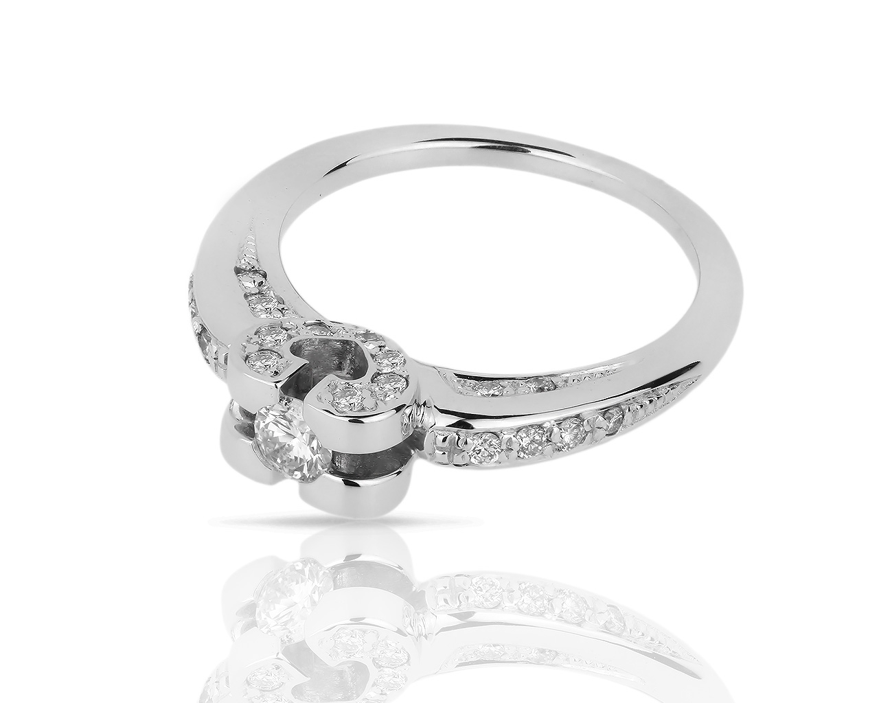 Романтичное золотое кольцо с бриллиантами 0.72ct