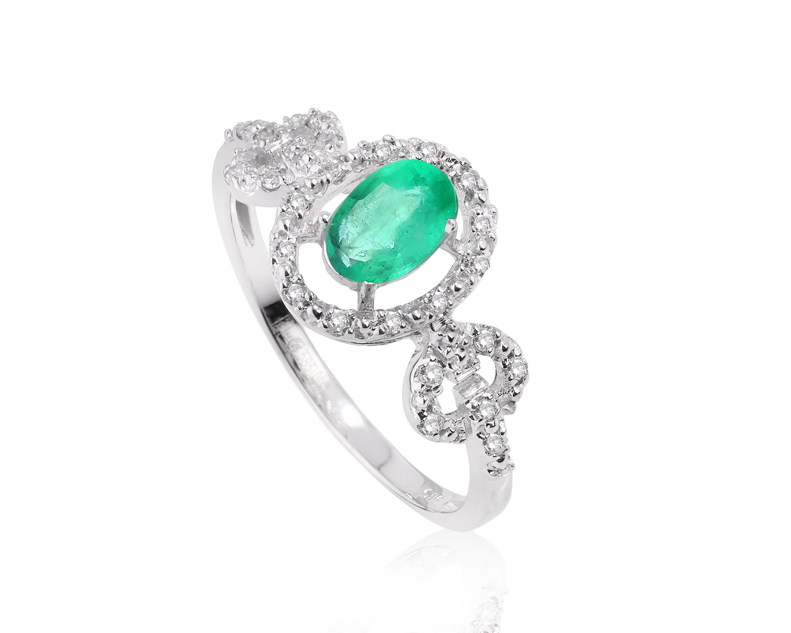 Золотое кольцо с изумрудом 0.34ct и бриллиантами 0.12ct