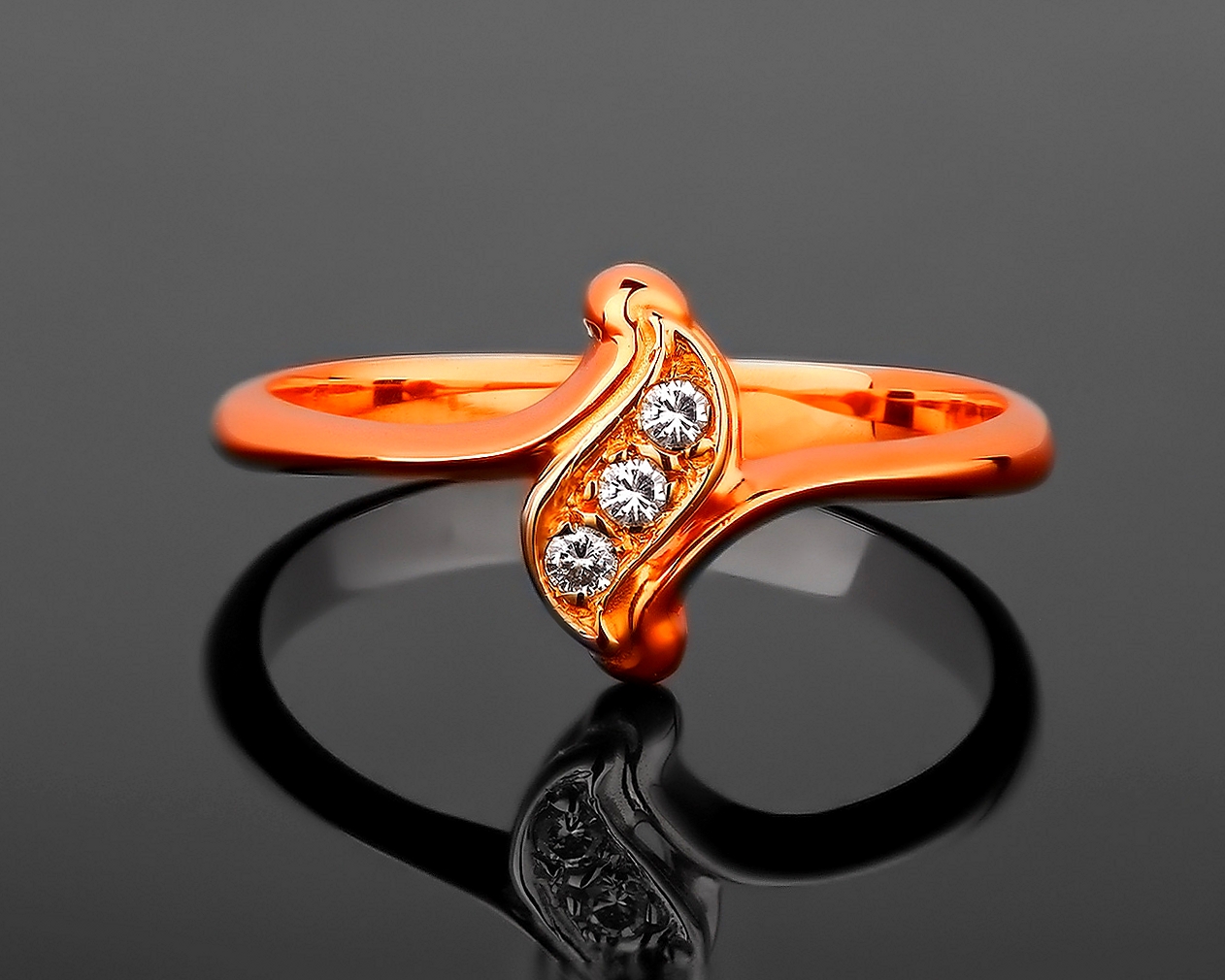 Золотое кольцо с бриллиантами 0.05ct 120217/17 Золотое кольцо с бриллиантами 0.05ct 120217/17