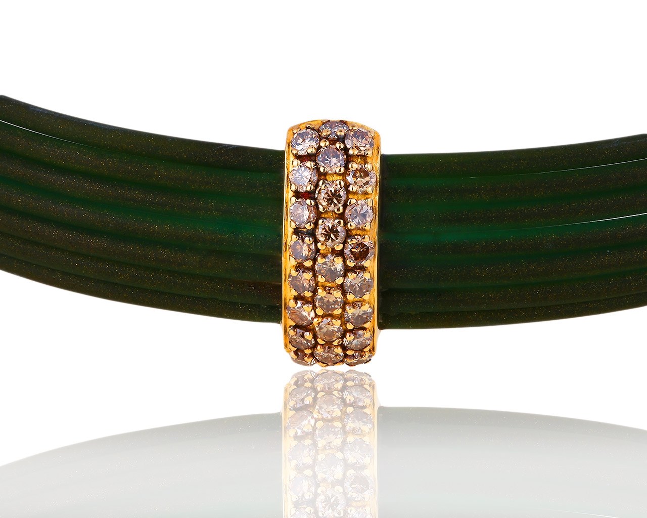 Внушительный золотой браслет с бриллиантами 0.37ct