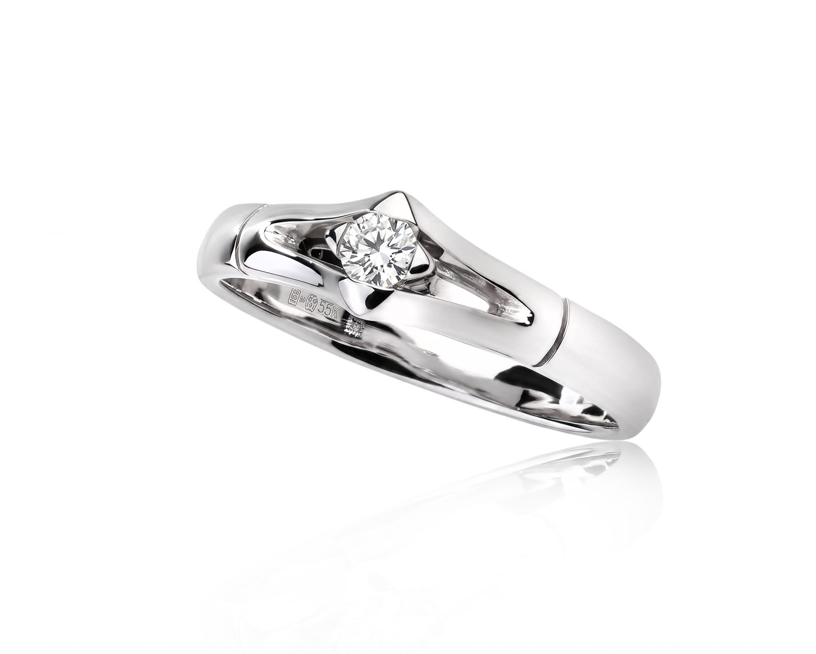 Золотое кольцо с бриллиантом 0.15ct