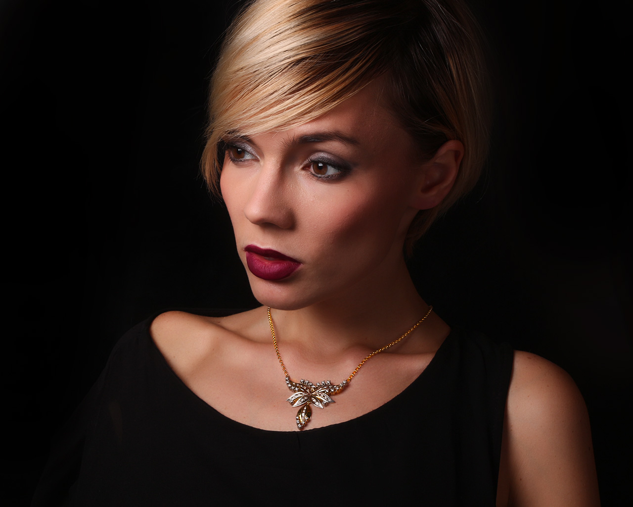 Итальянское золотое колье с бриллиантами 1.16ct