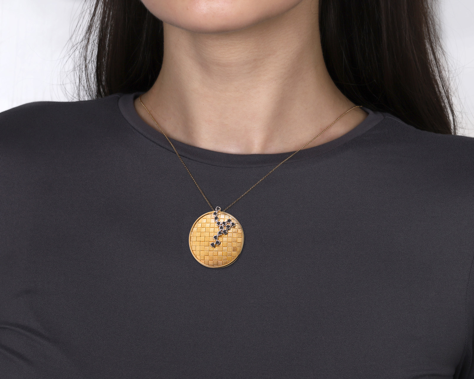 Золотое колье с черными бриллиантами 0.42ct