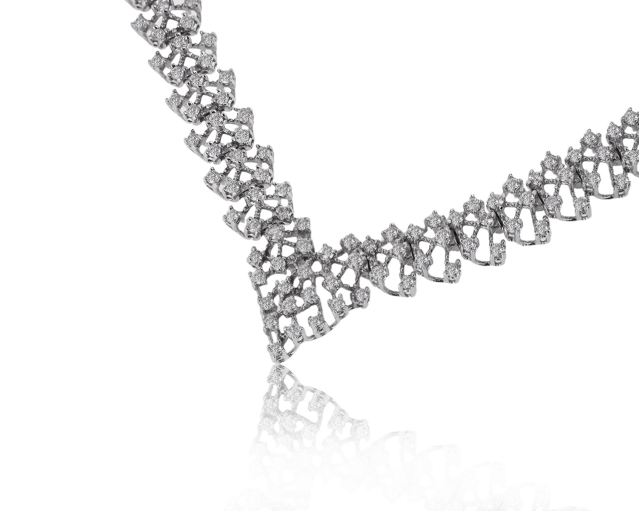 Изумительное золотое колье с бриллиантами 1.80ct