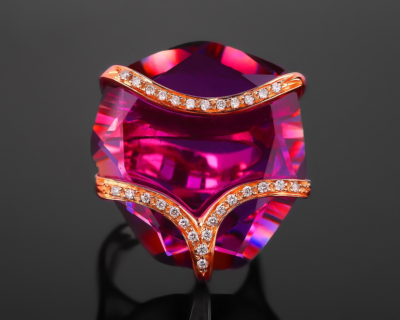 Волшебное золотое кольцо с крупным аметистом 280717/10