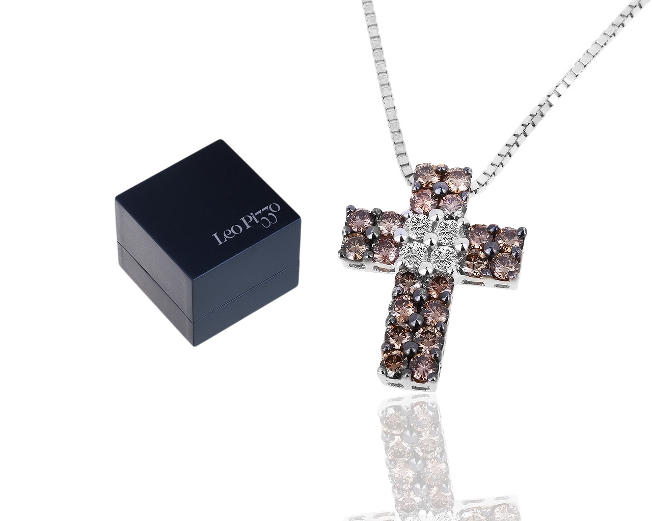 Элегантный золотой крест с бриллиантами 0.96ct Leo Pizzo