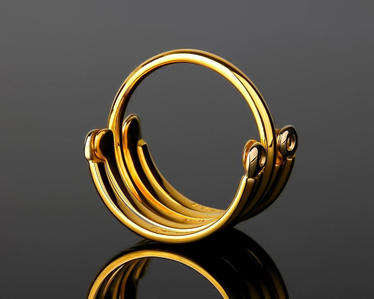 Солидное золотое кольцо Baraka