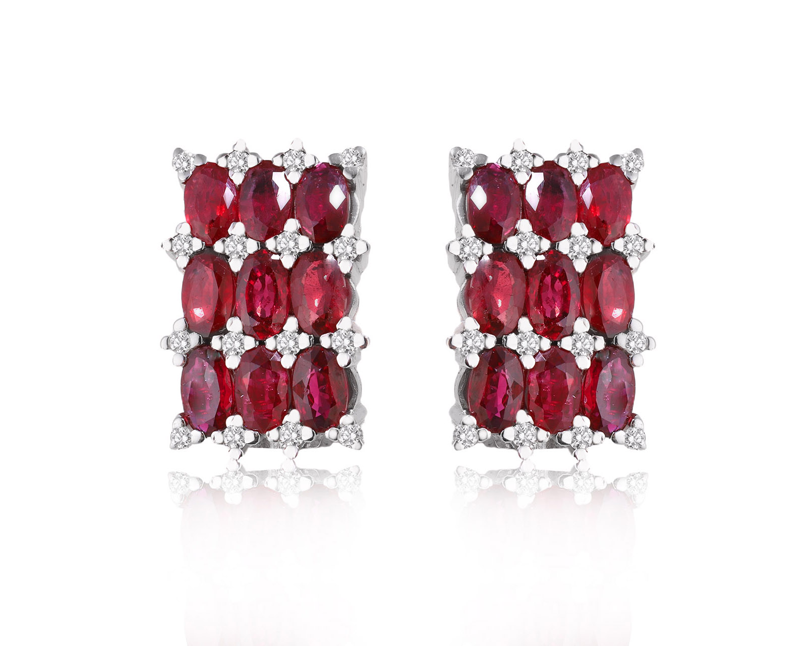 Золотые серьги с рубинами 5.45ct и бриллиантами 0.29ct 130225/8 Золотые серьги с рубинами 5.45ct и бриллиантами 0.29ct 130225/8
