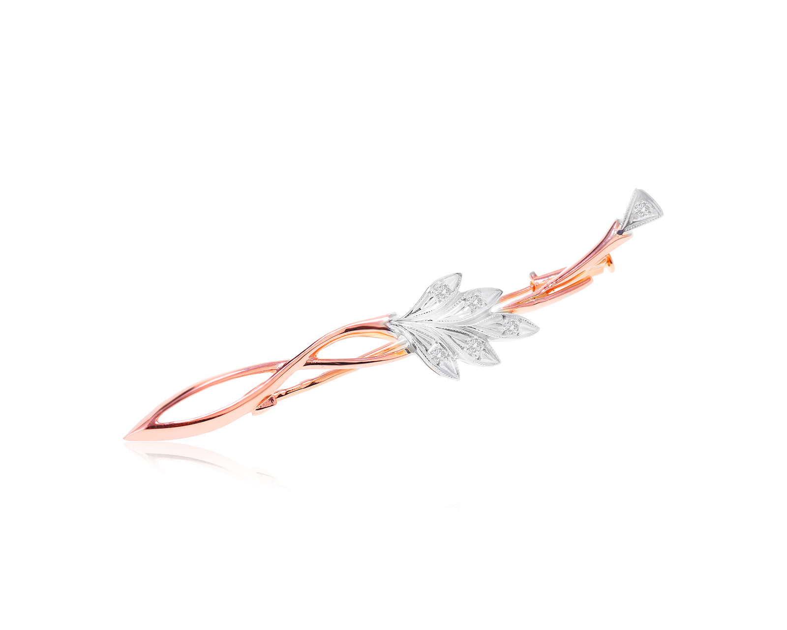 Золотая брошь с бриллиантами 0.06ct 220923/7