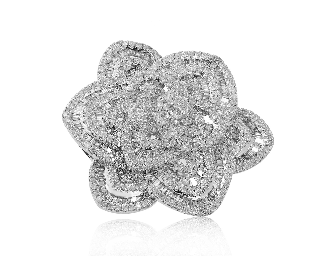 Шикарное золотое кольцо с бриллиантами 3.60ct