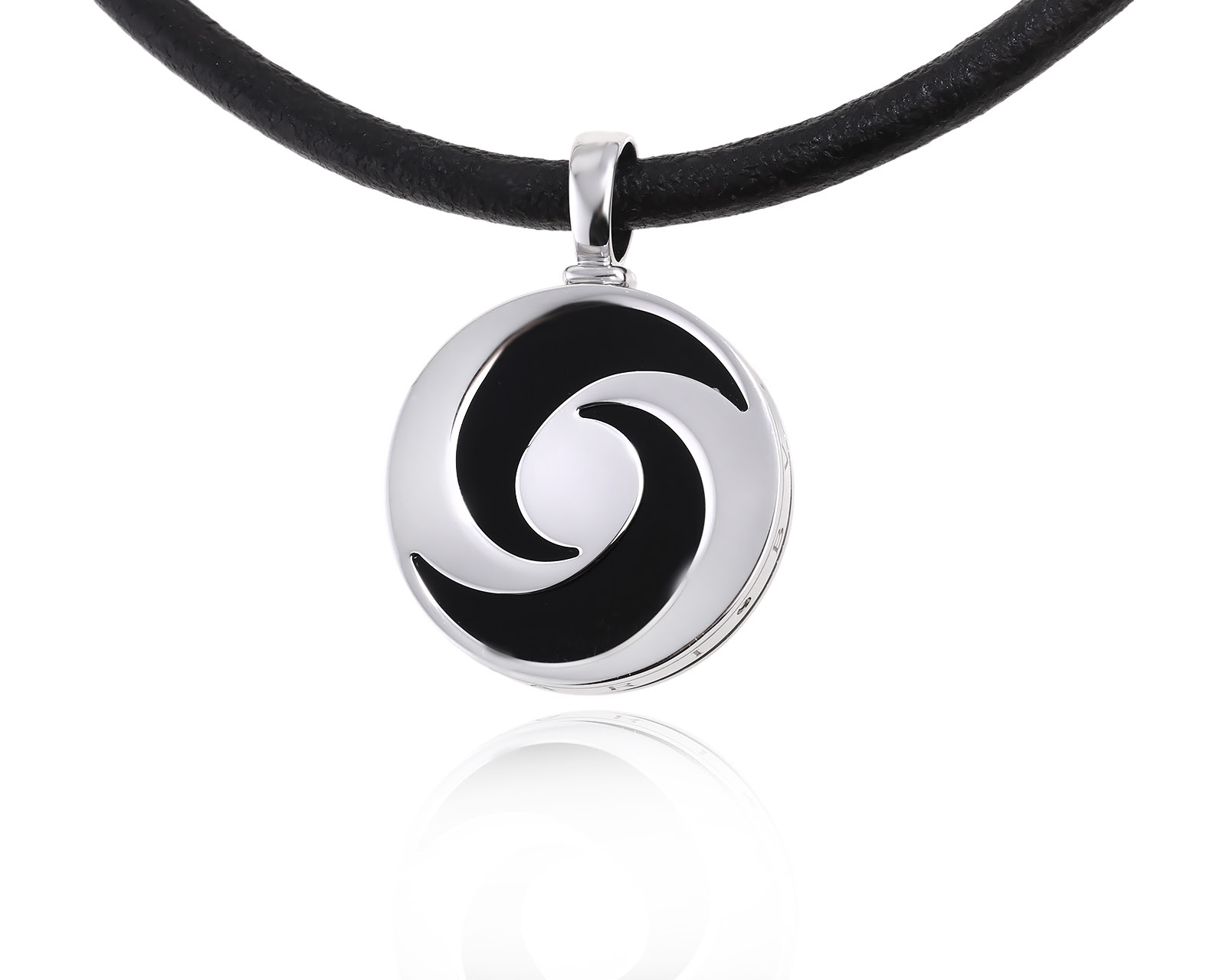 Оригинальный золотой кулон с ониксом 23.00ct Bvlgari Optical 200223/2 Оригинальный золотой кулон с ониксом 23.00ct Bvlgari Optical 200223/2
