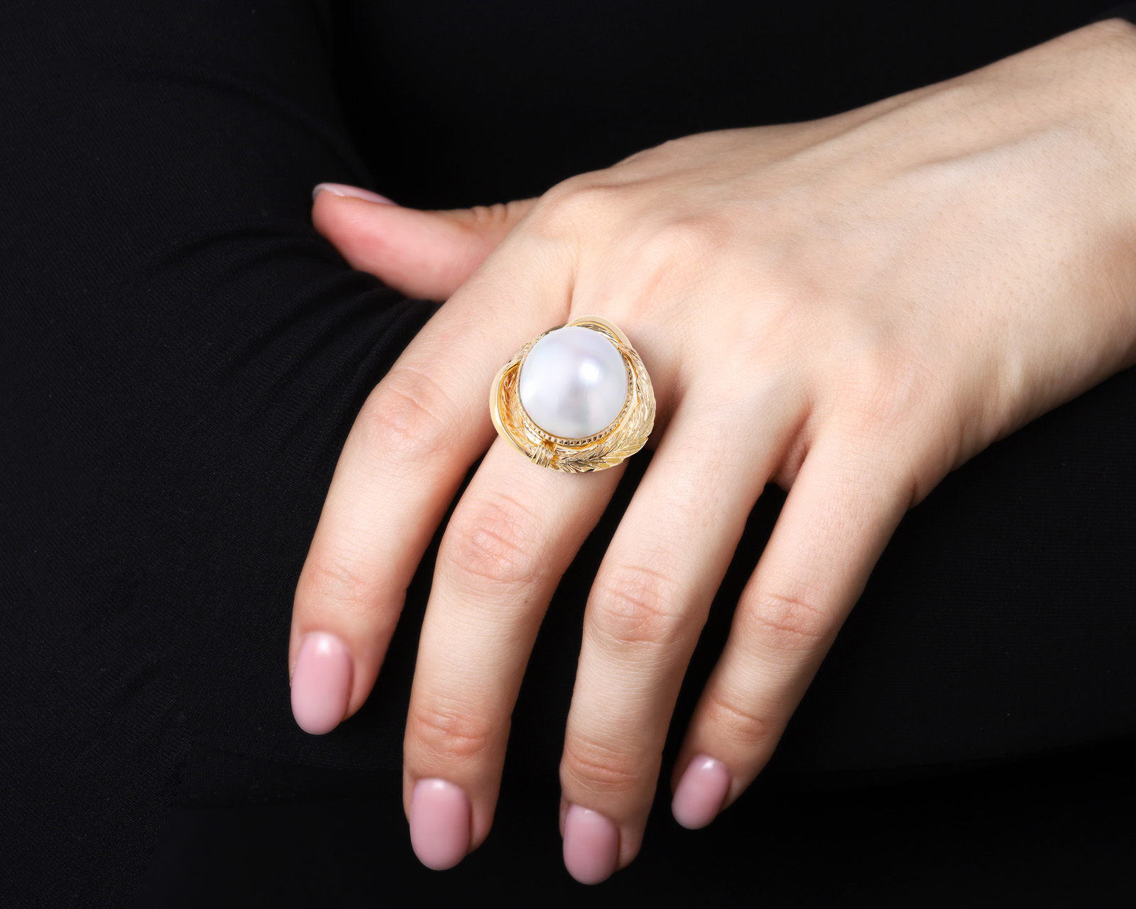 Оригинальное золотое кольцо с жемчугом 15.00 мм Mikimoto