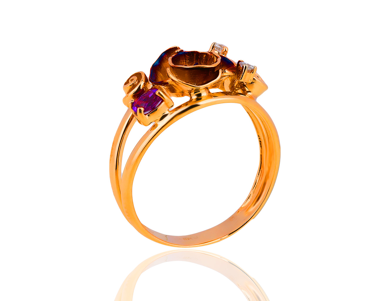 Оригинальное золотое кольцо с аметистом и бриллиантами Roberto Bravo