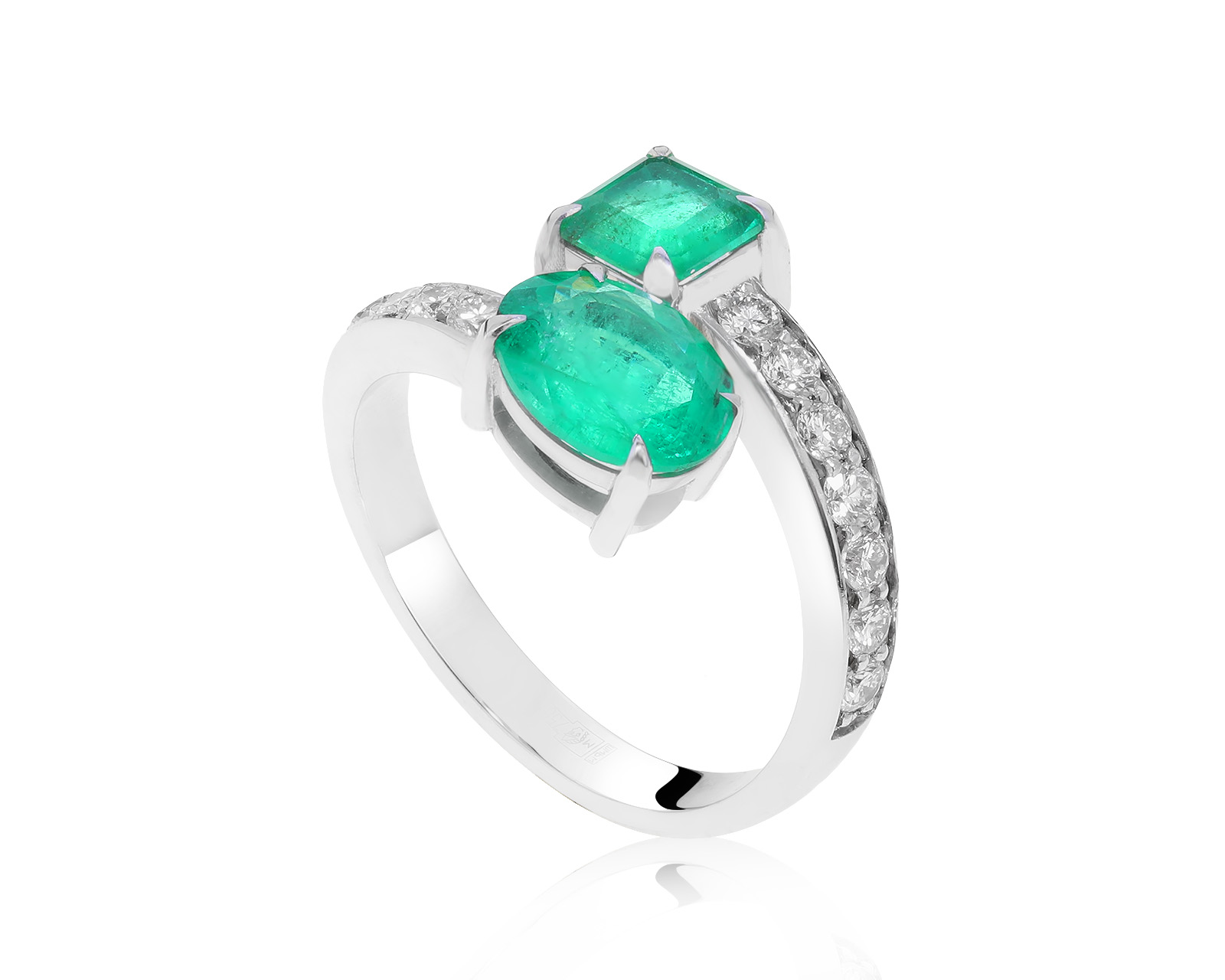 Изысканное золотое кольцо с изумрудами 2.02ct 290416/26 Изысканное золотое кольцо с изумрудами 2.02ct 290416/26